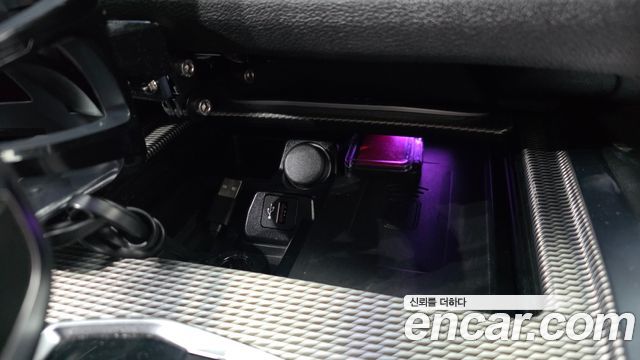 BMW Z4 2019 — photo 17