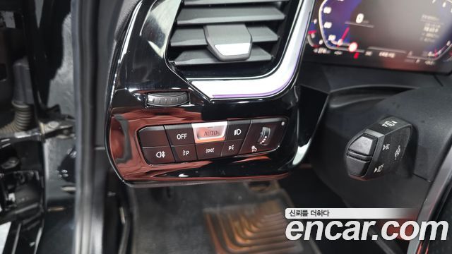 BMW Z4 2019 — photo 24