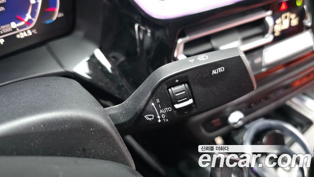 BMW Z4 2019 — photo 25