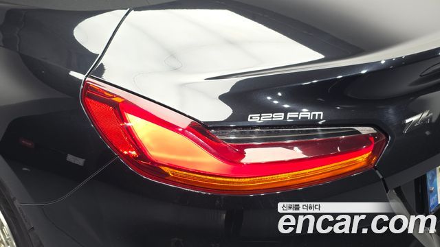 BMW Z4 2019 — photo 9