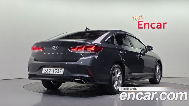 Hyundai Sonata 2018 — photo 2