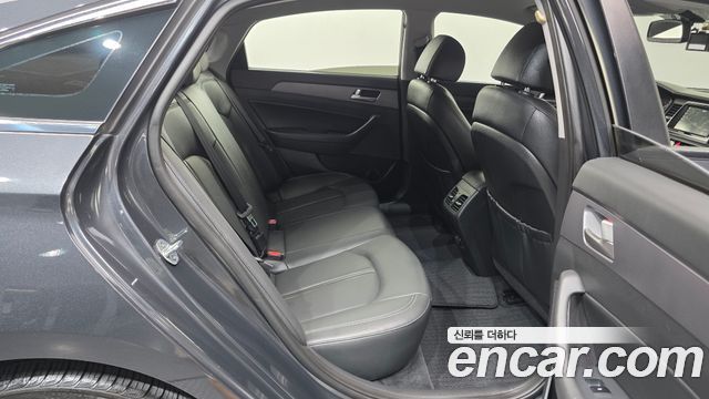 Hyundai Sonata 2018 — photo 25