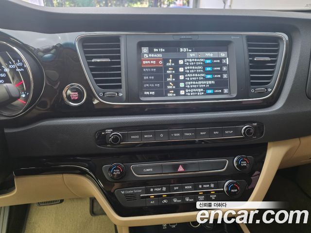 Kia Canival 2020 — photo 13