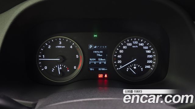 Hyundai Tucson 2016 — photo 8