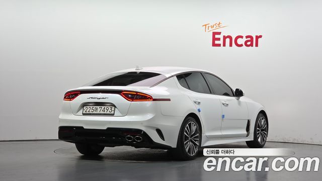 Kia Stinger 2019 — photo 2
