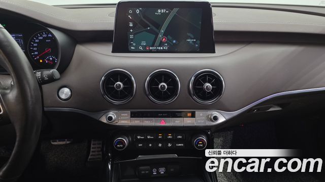 Kia Stinger 2019 — photo 19