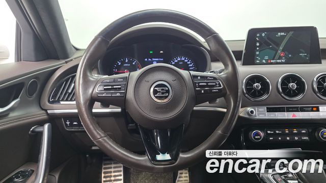 Kia Stinger 2019 — photo 20