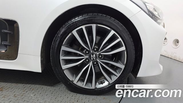 Kia Stinger 2019 — photo 7