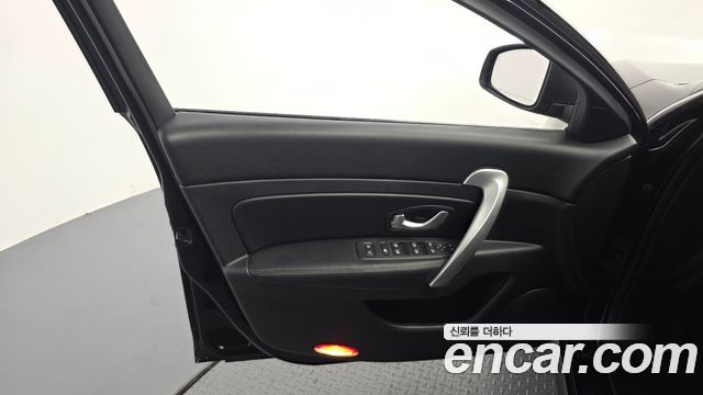 Renault Korea SM5  2017 — photo 14