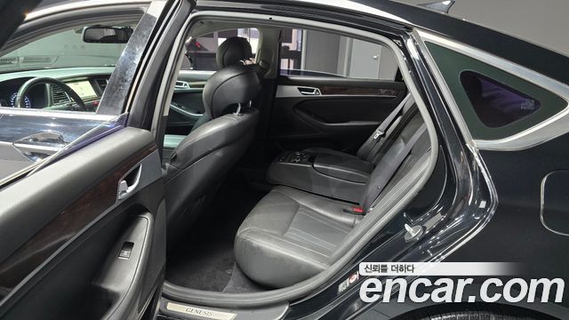 Hyundai Genesis 2016 — photo 12