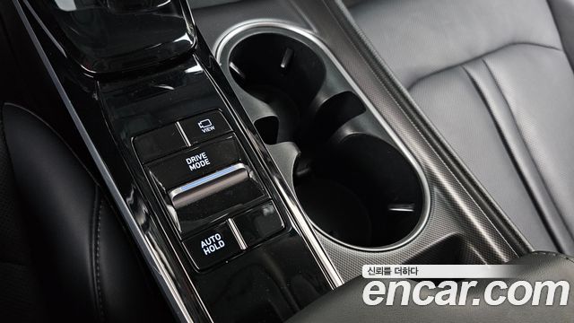 Hyundai Sonata 2022 — photo 28