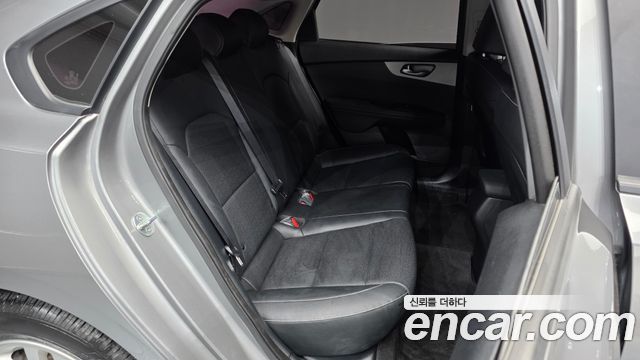 Kia K3 2020 — photo 17