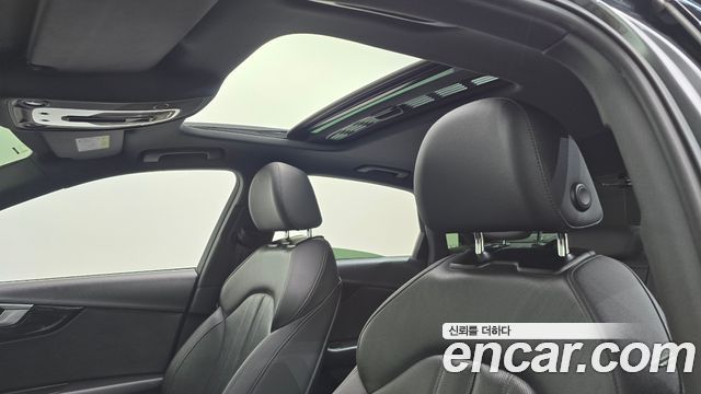 Audi A4 2021 — photo 22