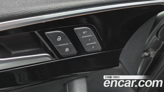 Audi A4 2021 — photo 29
