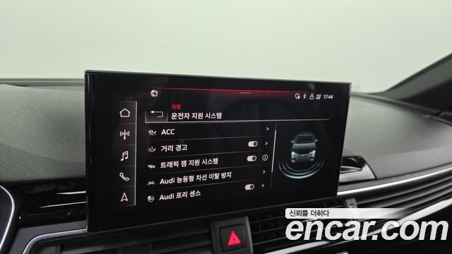 Audi A4 2021 — photo 33