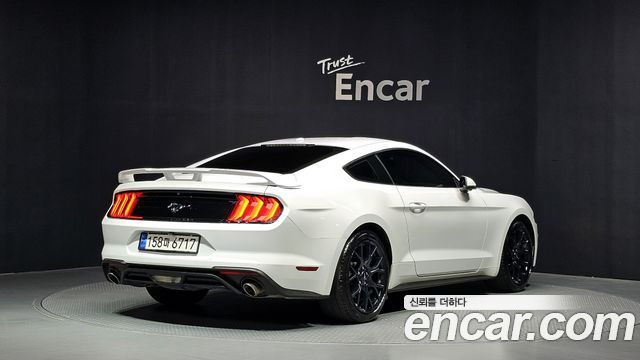 Ford Mustang 2019 — photo 2
