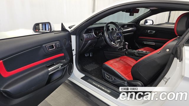 Ford Mustang 2019 — photo 10