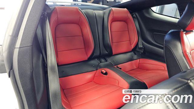 Ford Mustang 2019 — photo 12