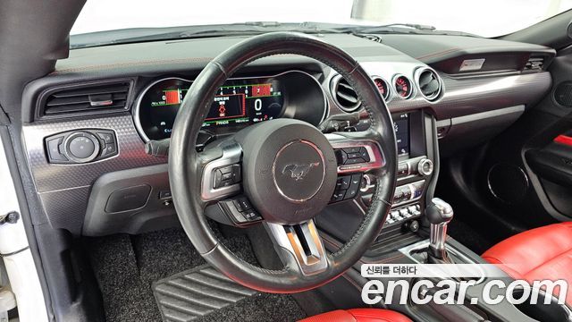 Ford Mustang 2019 — photo 13