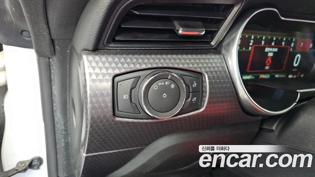 Ford Mustang 2019 — photo 18