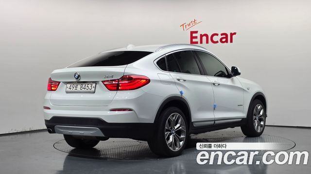 BMW X4 2017 — photo 2