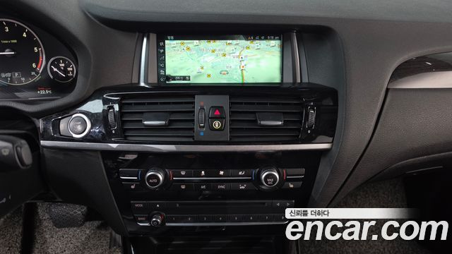 BMW X4 2017 — photo 14