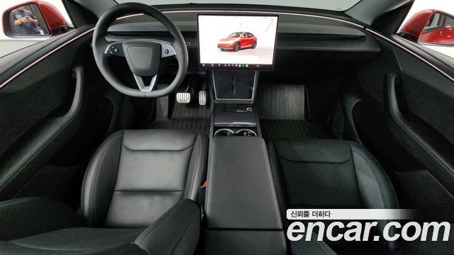 Tesla Model Y 2025 — photo 10