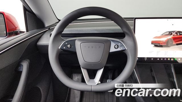 Tesla Model Y 2025 — photo 20