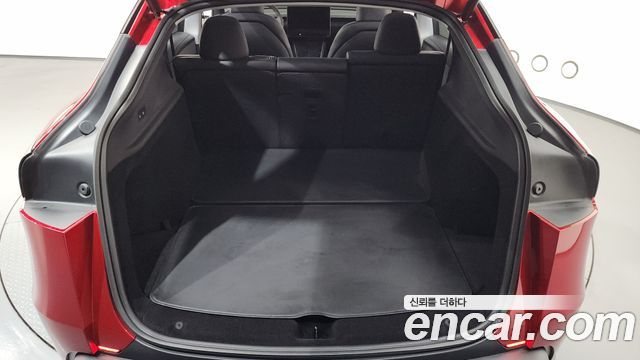Tesla Model Y 2025 — photo 24