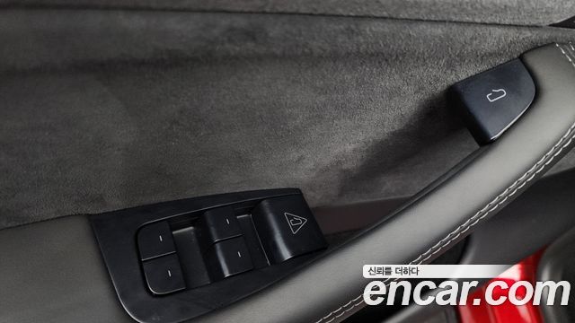 Tesla Model Y 2025 — photo 25