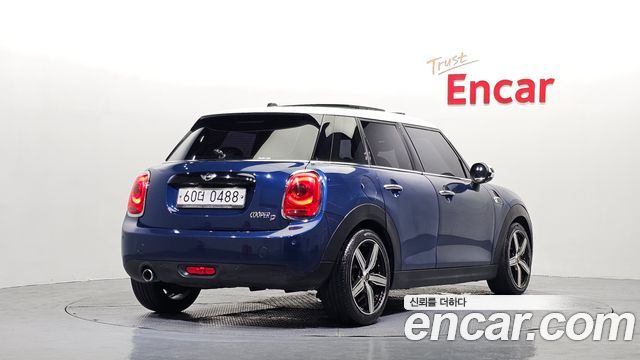 Mini Cooper 2016 — photo 2