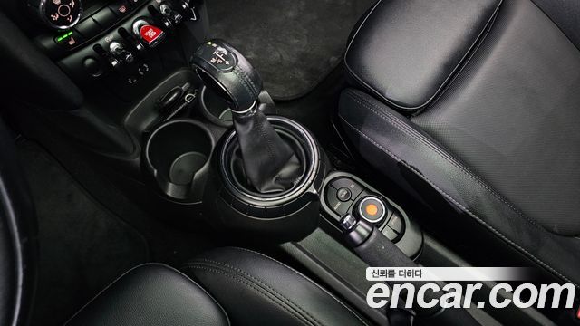 Mini Cooper 2016 — photo 9