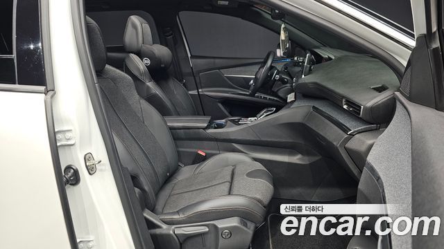Peugeot 3008 2018 — photo 11