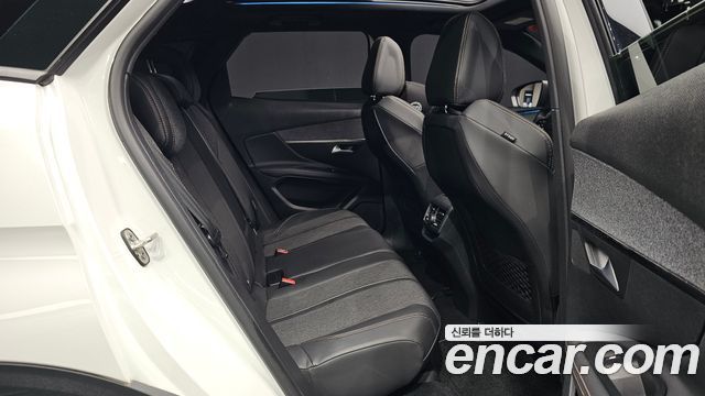 Peugeot 3008 2018 — photo 12