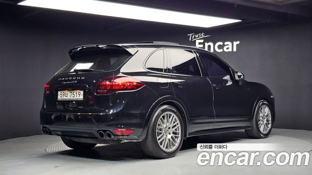 Porsche Cayenne 2013 — photo 2