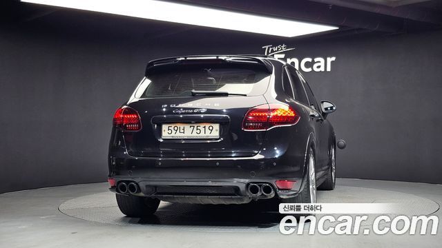 Porsche Cayenne 2013 — photo 4