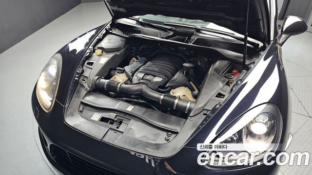 Porsche Cayenne 2013 — photo 6