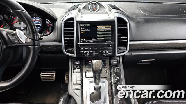 Porsche Cayenne 2013 — photo 14