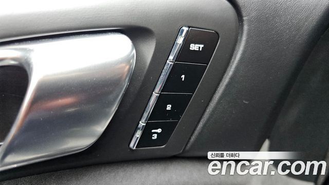 Porsche Cayenne 2013 — photo 18