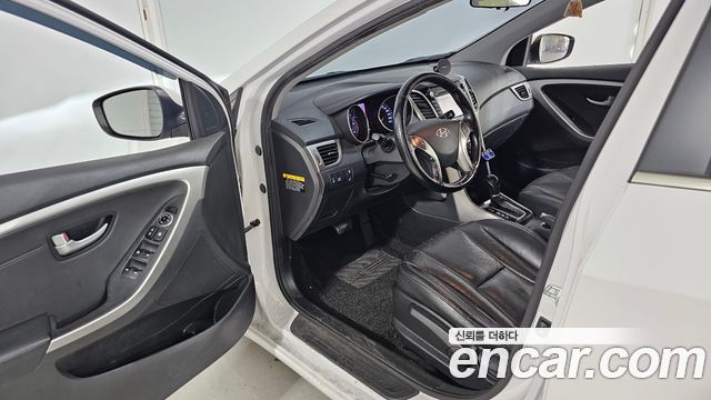 Hyundai i30 2014 — photo 13