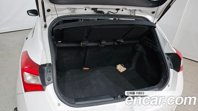 Hyundai i30 2014 — photo 26