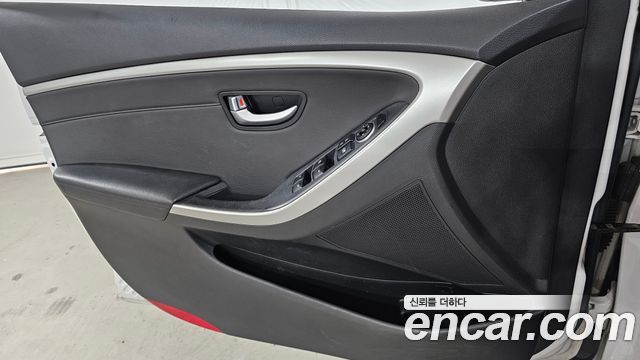 Hyundai i30 2014 — photo 14
