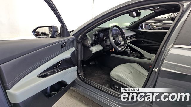Hyundai AVANTE 2024 — photo 13