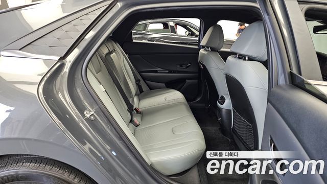 Hyundai AVANTE 2024 — photo 18