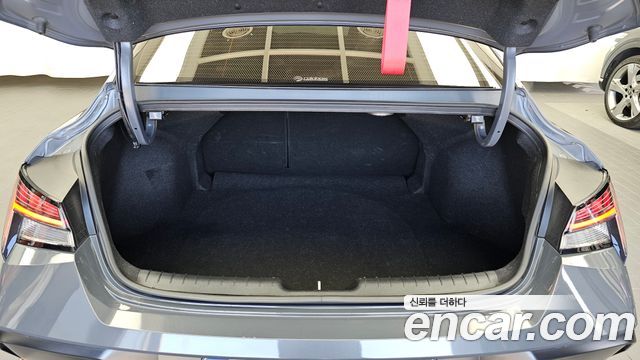Hyundai AVANTE 2024 — photo 26