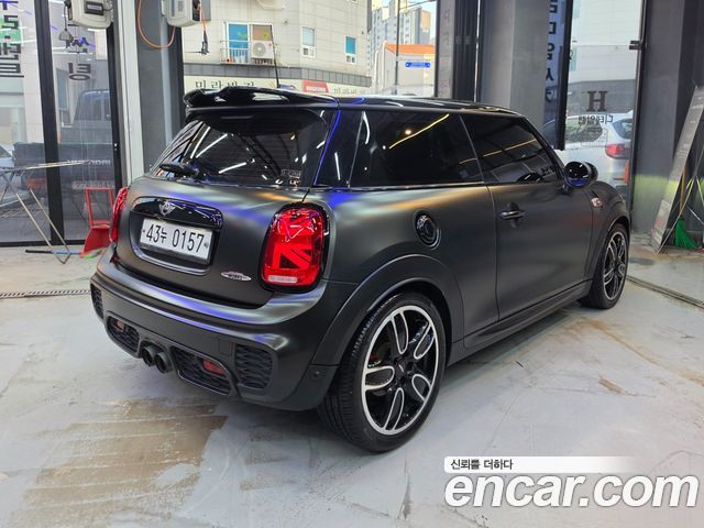Mini Cooper 2017 — photo 2