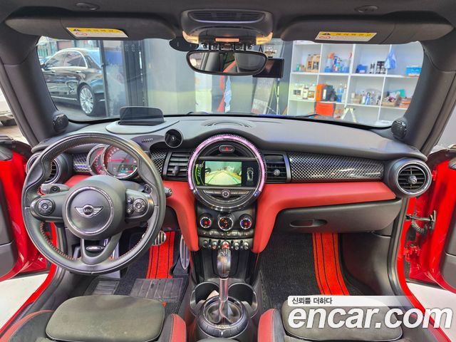 Mini Cooper 2017 — photo 9