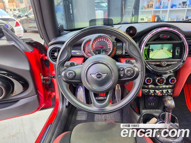 Mini Cooper 2017 — photo 11