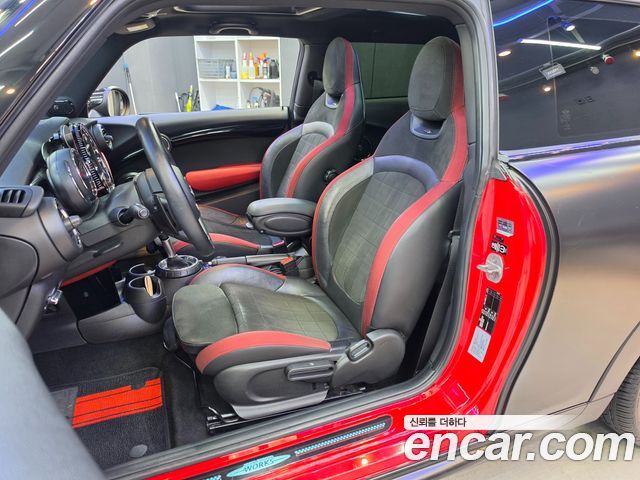 Mini Cooper 2017 — photo 17