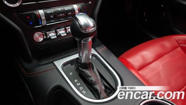 Ford Mustang 2019 — photo 9